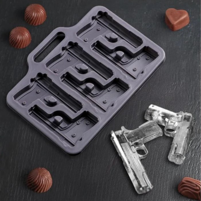 Форма для льда и шоколада «Пистолет», 18.7×13.4 см, 6 ячеек, цвет МИКС