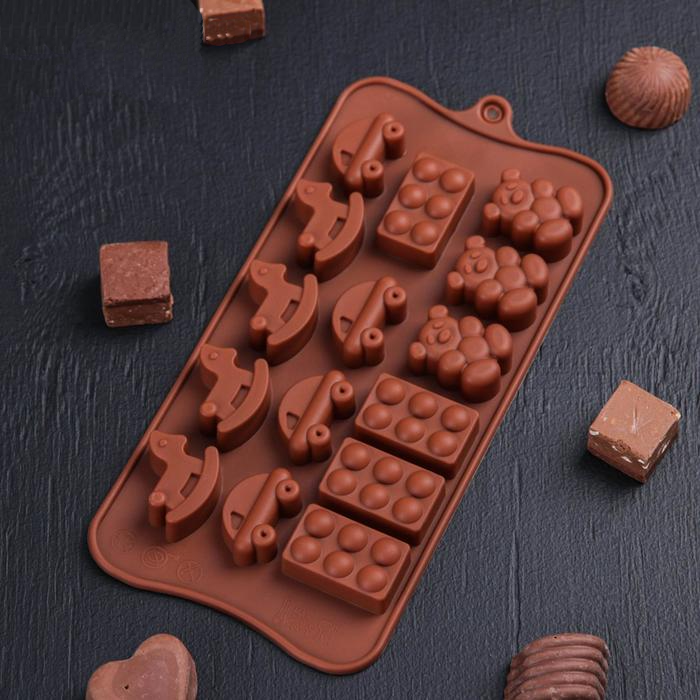 Форма для льда и шоколада «Детские игрушки», 21×11 см, 15 ячеек, цвет МИКС