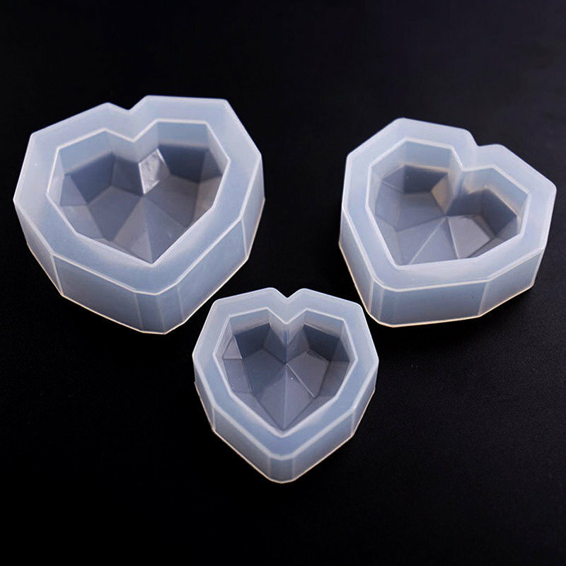 Силиконовый молд 3D «Сердечки с гранями» (3 штуки)