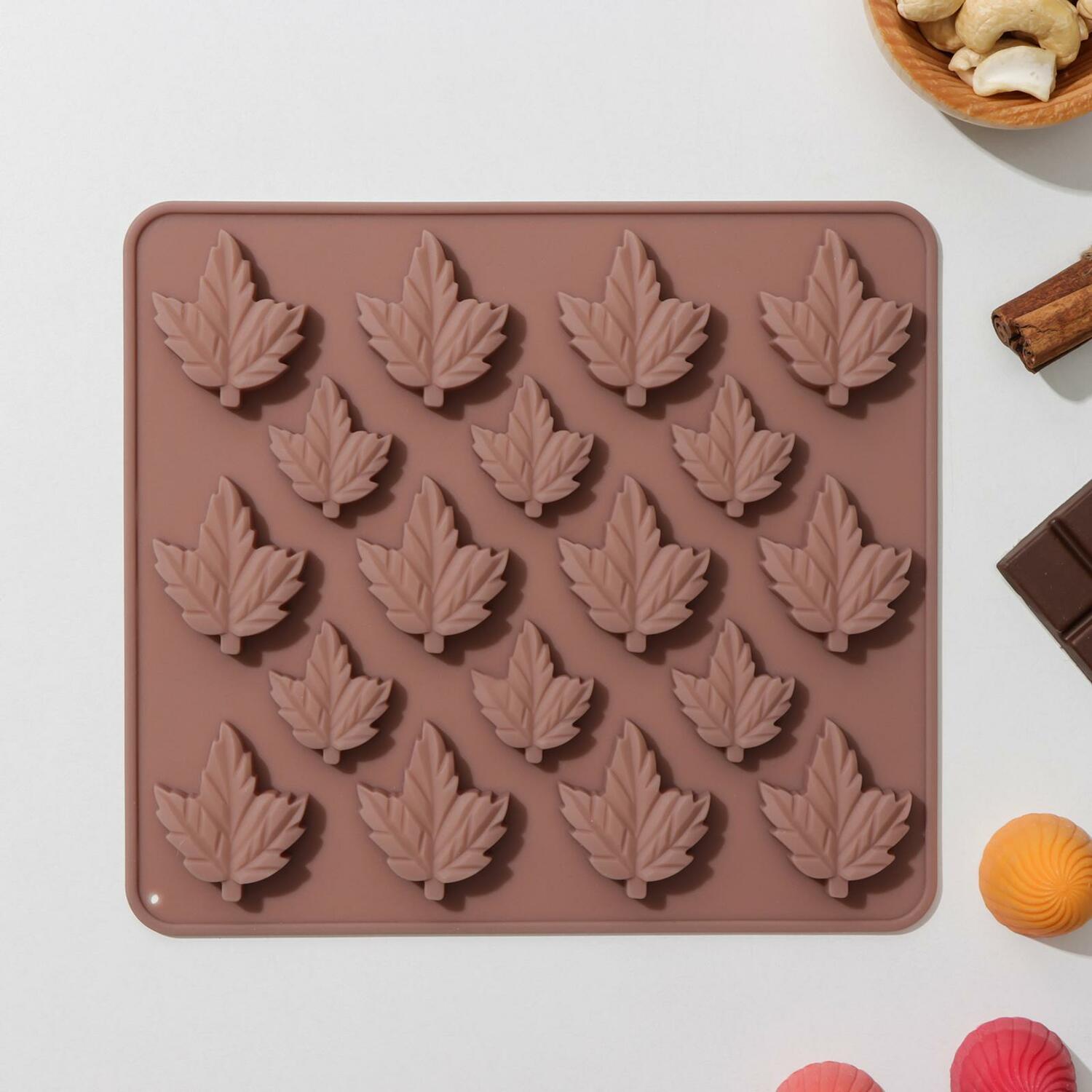 Форма для льда и шоколада «Кленовый сироп», 19.5×17.7×1 см, 18 ячеек, цвет МИКС