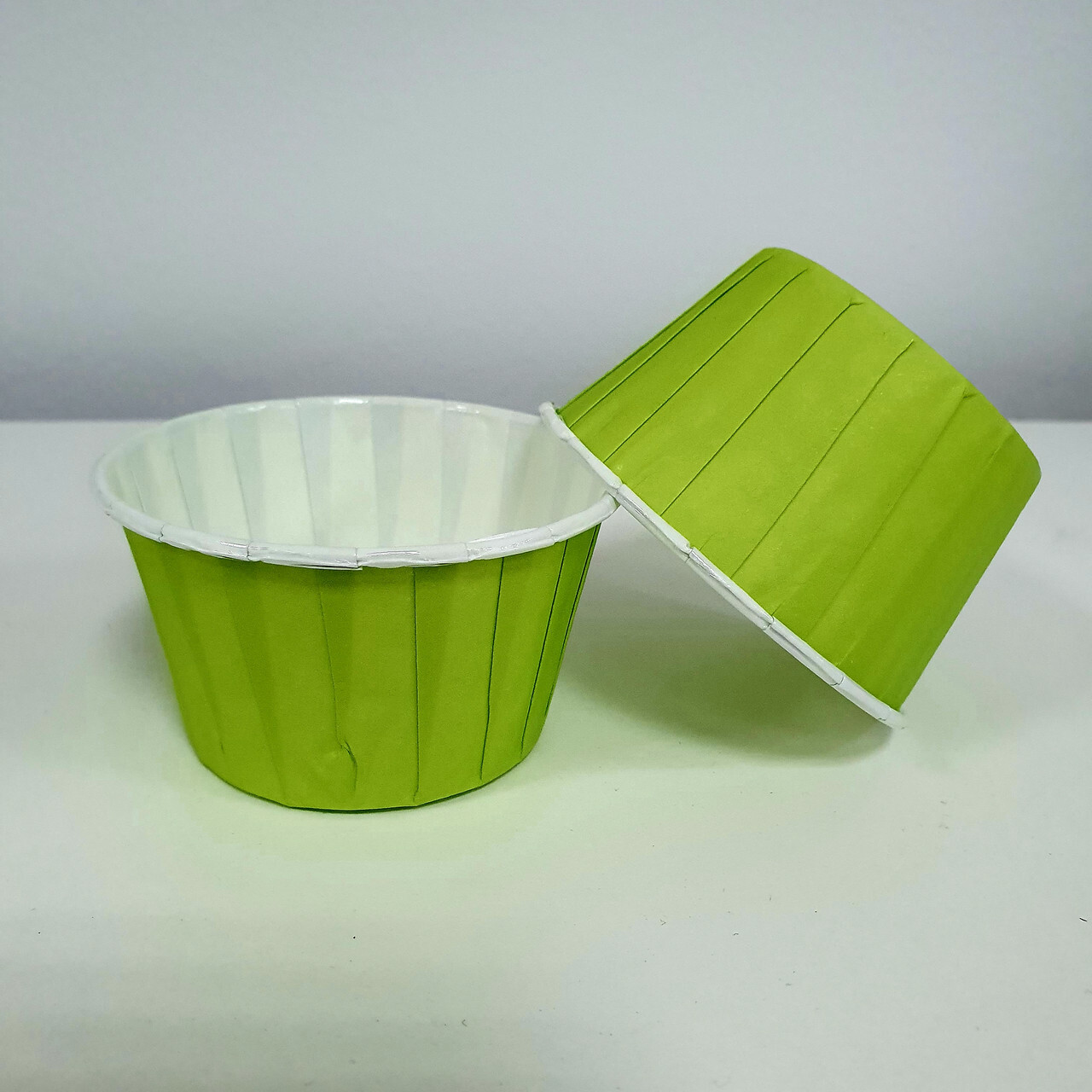 Формы бумажные «Маффин», 50×40 мм, с ламинацией (Зеленые)